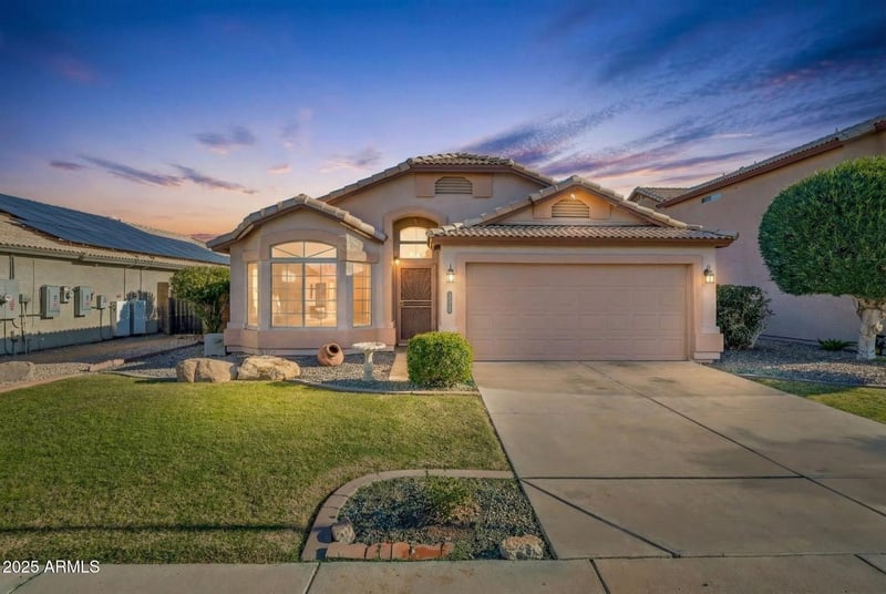 16343 Oachs Dr, Surprise, AZ 85374