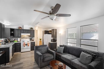 1635 Libby St, Phoenix, AZ 85022