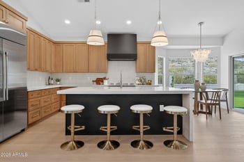 1635 Silverwood Dr, Phoenix, AZ 85048