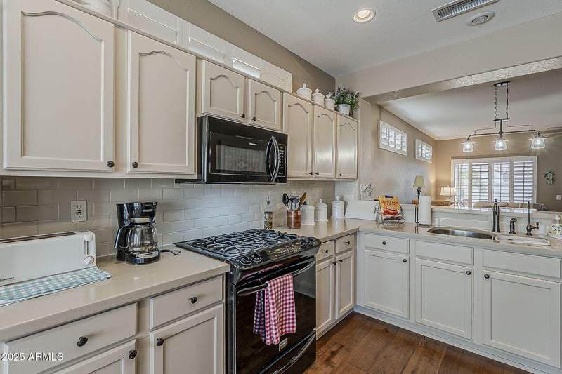 16351 Labyrinth Ln, Surprise, AZ 85374