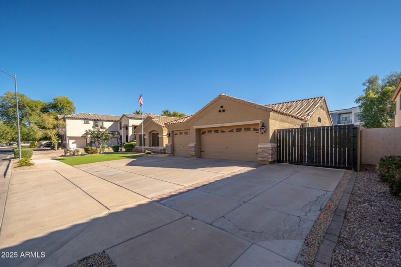 16359 Fillmore St, Goodyear, AZ 85338