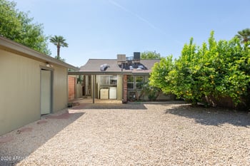 1636 Pinchot Ave, Phoenix, AZ 85016