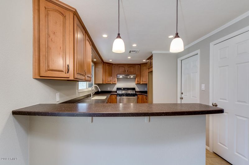 1636 W Calavar Rd, Phoenix, AZ 85023