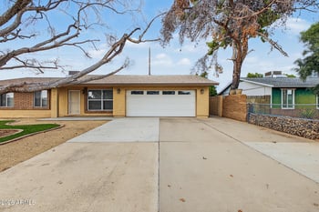 1636 W Villa Theresa Dr, Phoenix, AZ 85023