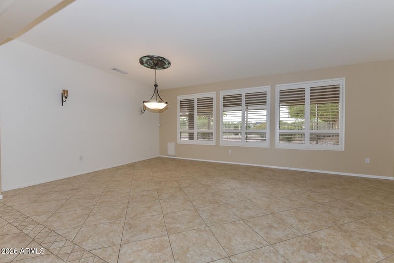 16361 Willow Creek Ln, Surprise, AZ 85374