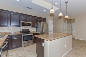 16361 Willow Creek Ln, Surprise, AZ 85374