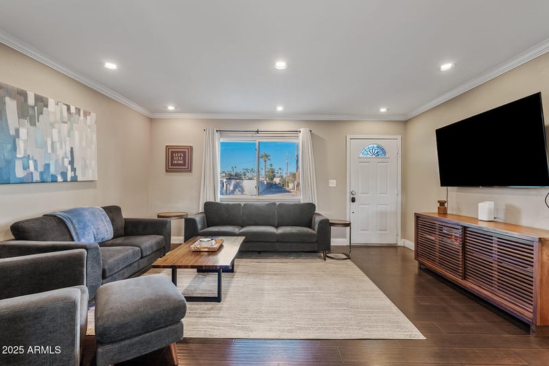 1637 Bridalwreath St, Tempe, AZ 85288