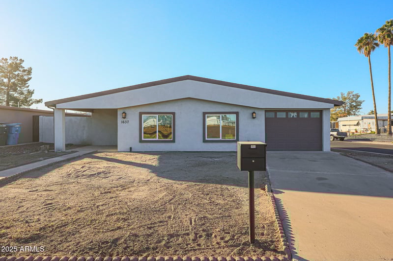 1637 Tierra Buena Ln, Phoenix, AZ 85023