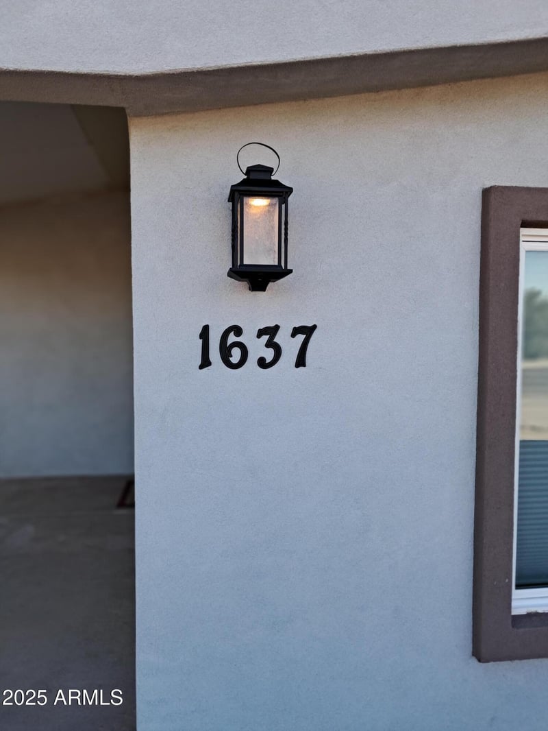 1637 Tierra Buena Ln, Phoenix, AZ 85023