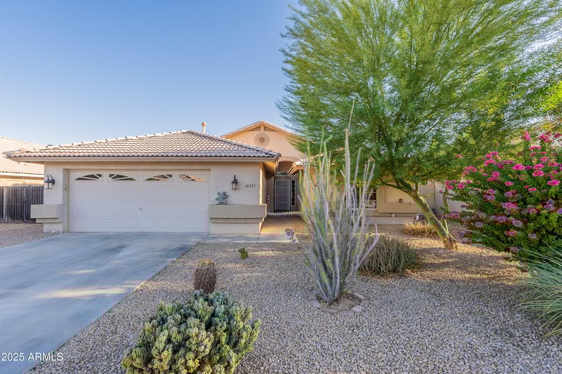 16373 Paradise Ln, Surprise, AZ 85388