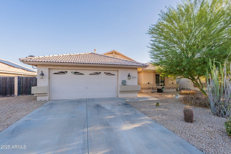 16373 Paradise Ln, Surprise, AZ 85388