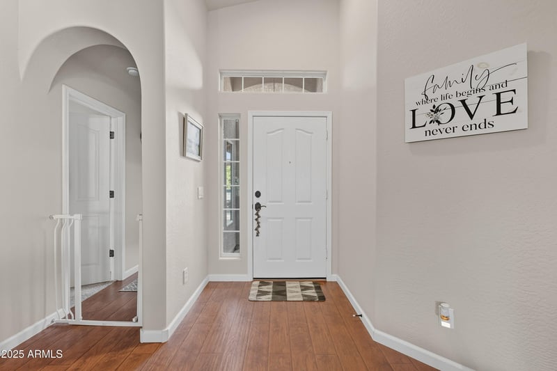 16373 Paradise Ln, Surprise, AZ 85388
