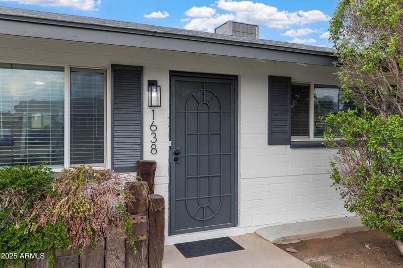 1638 Bedford St, Mesa, AZ 85201