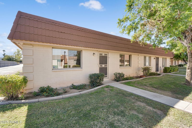 1638 Donner Dr, Tempe, AZ 85282
