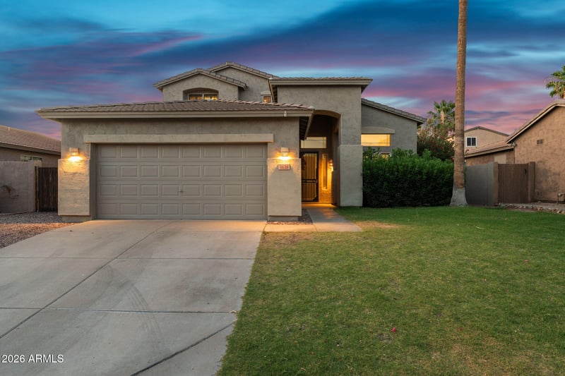 1638 Windsong Dr, Phoenix, AZ 85045