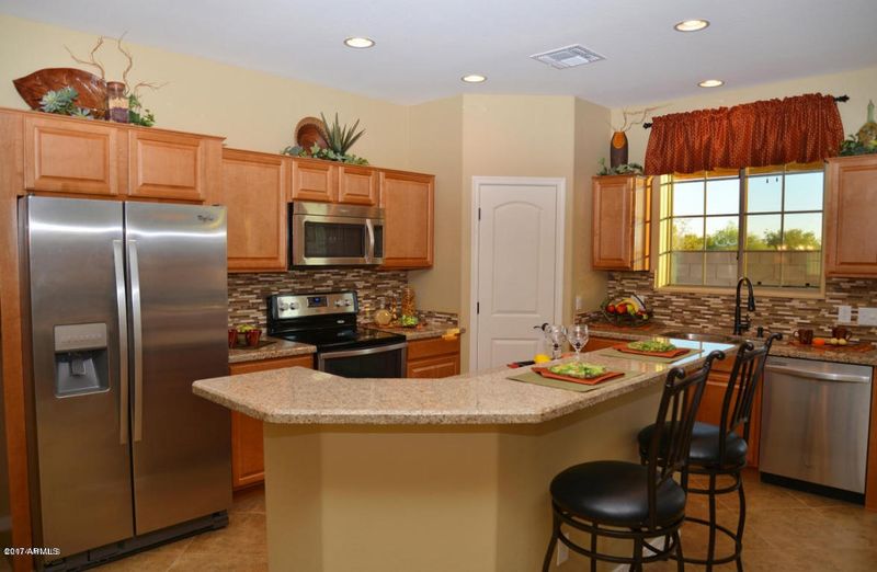 1639 S Desert View Pl, Apache Junction, AZ 85120