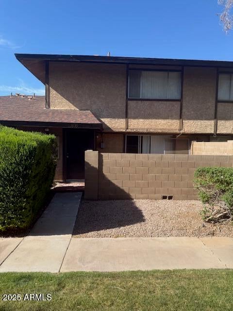 1639 Village Way, Tempe, AZ 85282