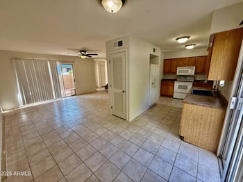 1639 Village Way, Tempe, AZ 85282