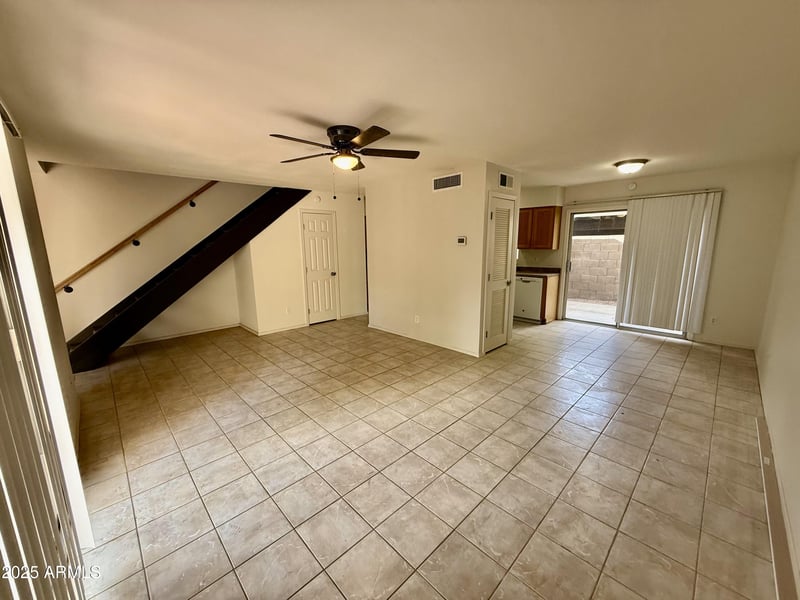 1639 Village Way, Tempe, AZ 85282