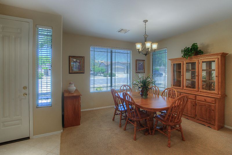 1639 W Glenhaven Dr, Phoenix, AZ 85045