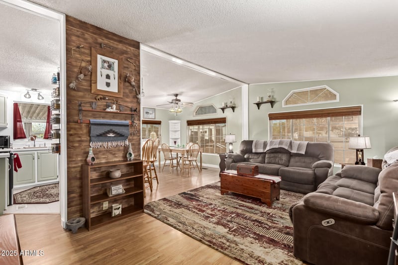 164 Wickiup Rd, Apache Junction, AZ 85119