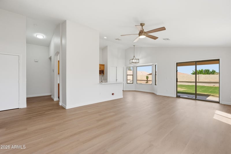1640 E South Mountain Ave, Phoenix, AZ 85042