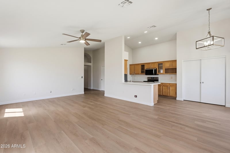 1640 E South Mountain Ave, Phoenix, AZ 85042