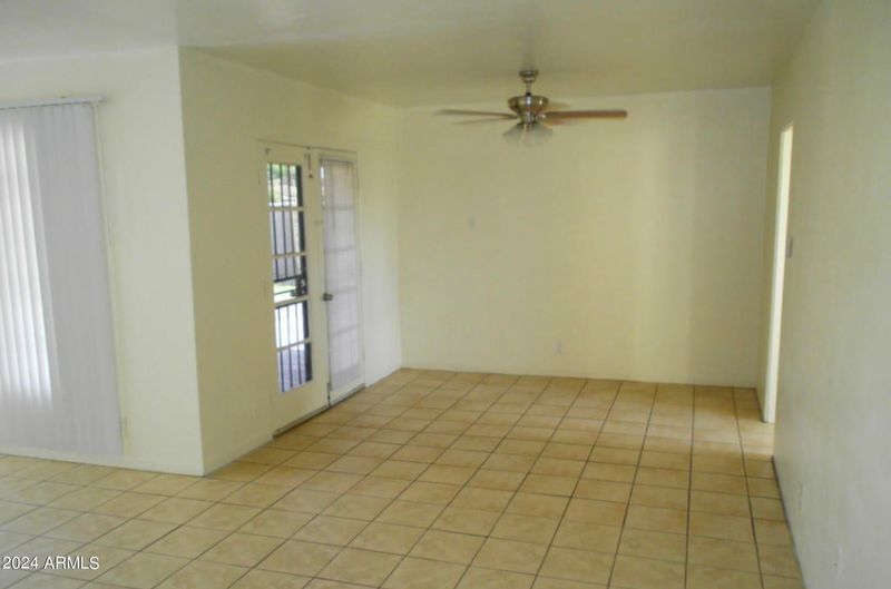 1640 W Indian School Rd, Phoenix, AZ 85015