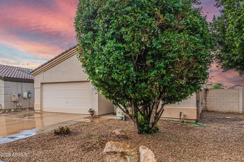 16400 Naegel Dr, Surprise, AZ 85374