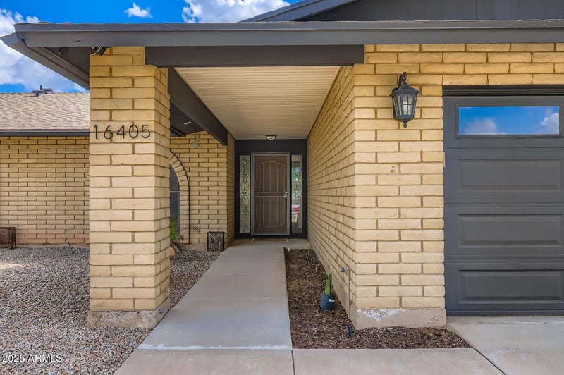 16405 49th Dr, Glendale, AZ 85306
