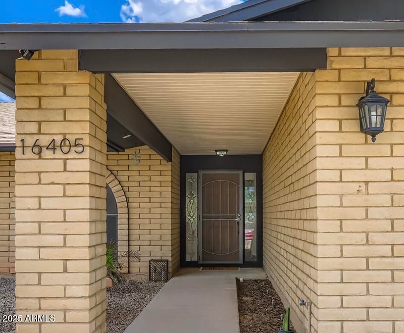 16405 49th Dr, Glendale, AZ 85306