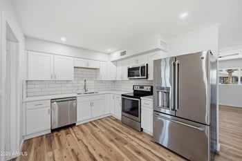 16406 50th Dr, Glendale, AZ 85306