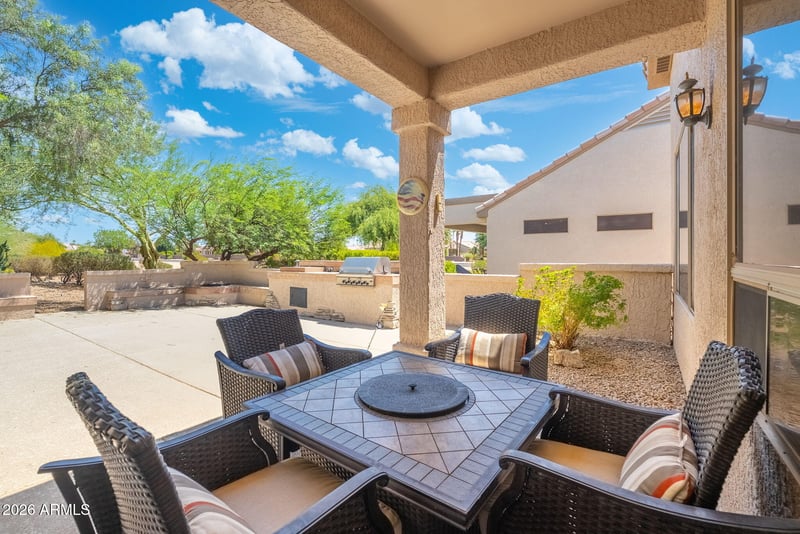 16406 W Silver Creek Dr, Surprise, AZ 85374