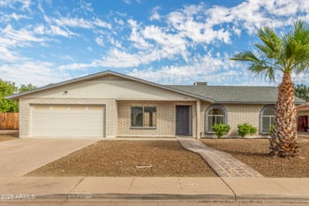 16409 49th Ave, Glendale, AZ 85306