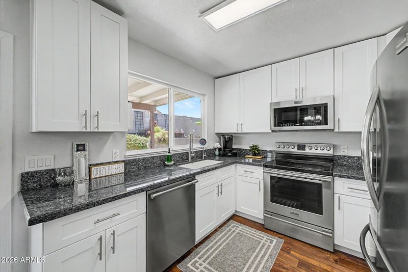1641 E Alicia Dr, Phoenix, AZ 85042