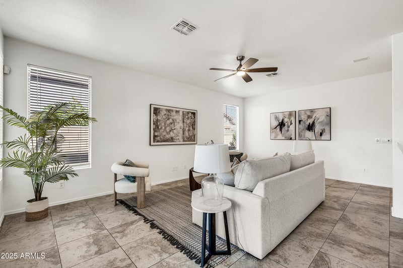 1641 Windsong Dr, Phoenix, AZ 85045