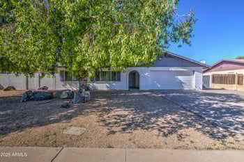 16410 47th Dr, Glendale, AZ 85306