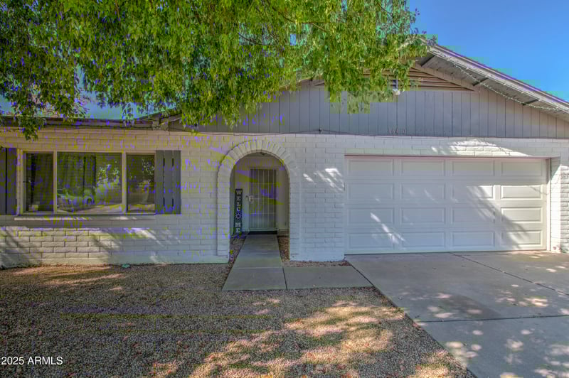 16410 47th Dr, Glendale, AZ 85306