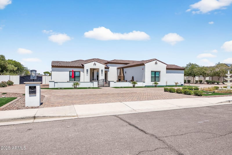 16410 Durango St, Goodyear, AZ 85338