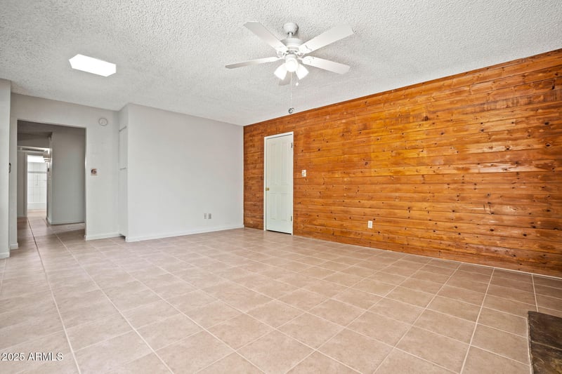 16412 33rd Ave, Phoenix, AZ 85053