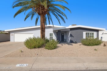16414 Meadow Park Dr, Sun City, AZ 85351