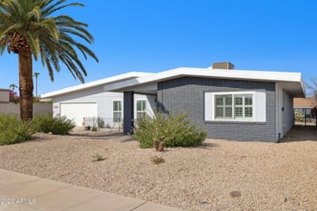 16414 Meadow Park Dr, Sun City, AZ 85351