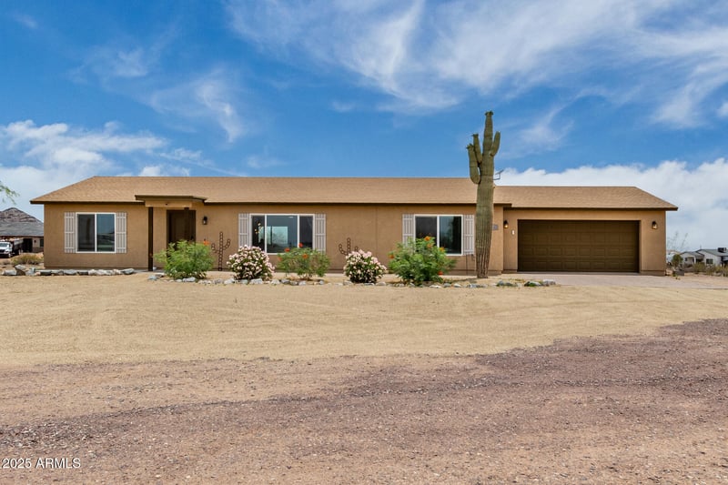 16415 Oyer Ln, Surprise, AZ 85387