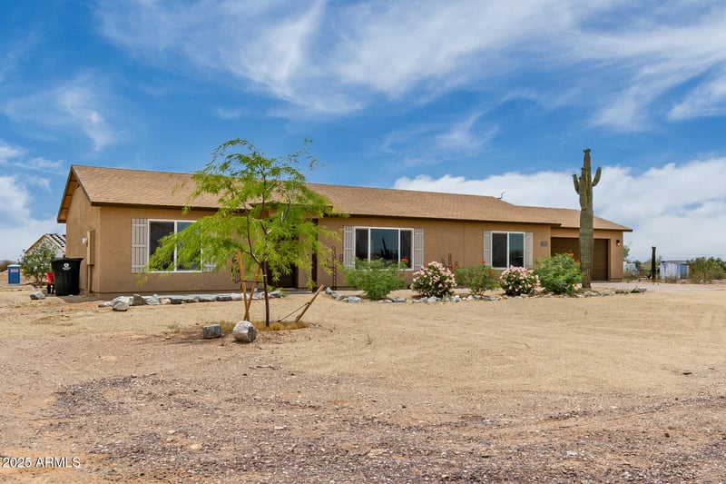 16415 Oyer Ln, Surprise, AZ 85387