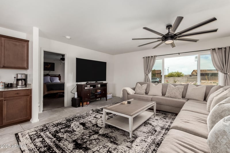 16415 Oyer Ln, Surprise, AZ 85387