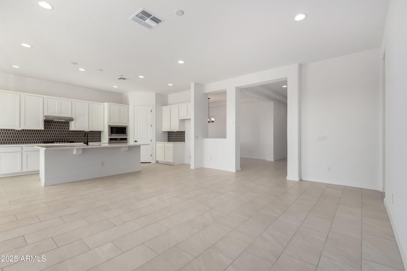 16417 Christy Dr, Surprise, AZ 85388