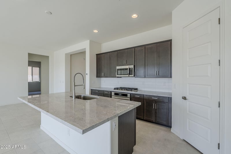 16417 Desert Mirage Dr, Surprise, AZ 85388