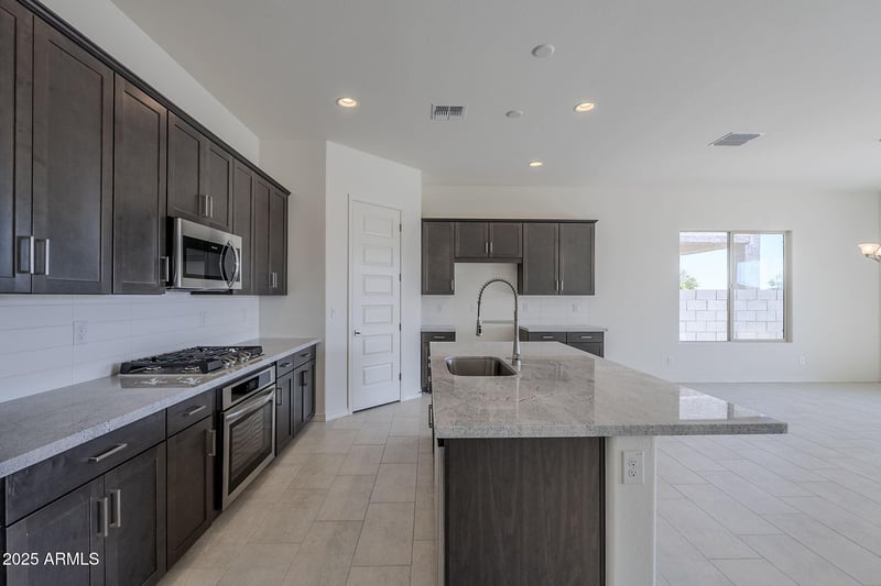 16417 Desert Mirage Dr, Surprise, AZ 85388