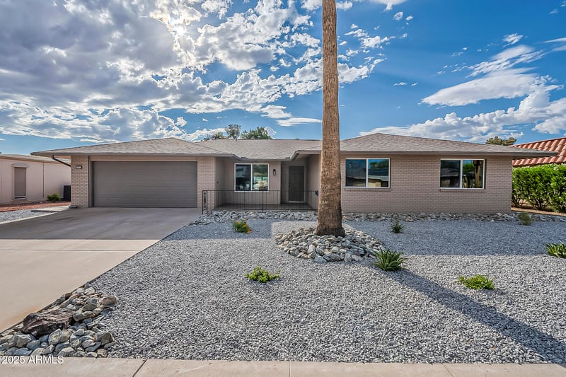 16418 111th Ave, Sun City, AZ 85351