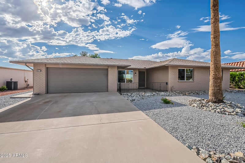 16418 111th Ave, Sun City, AZ 85351